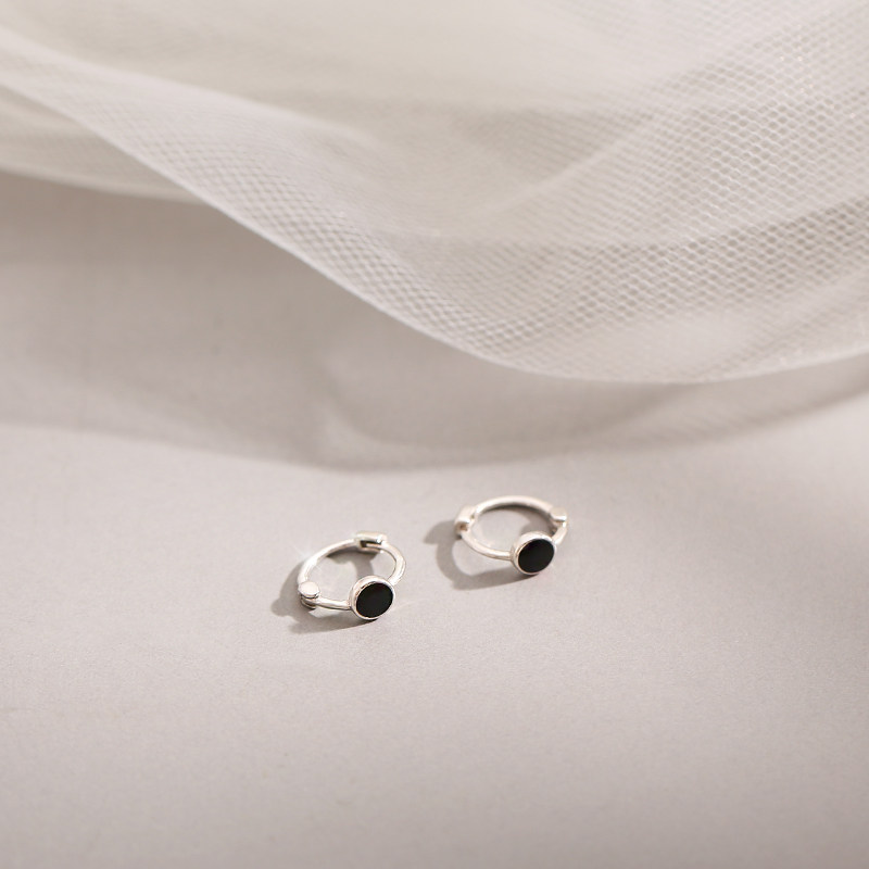 艳炟黑色圆形耳扣女纯银耳环养耳睡觉免摘耳饰摆件