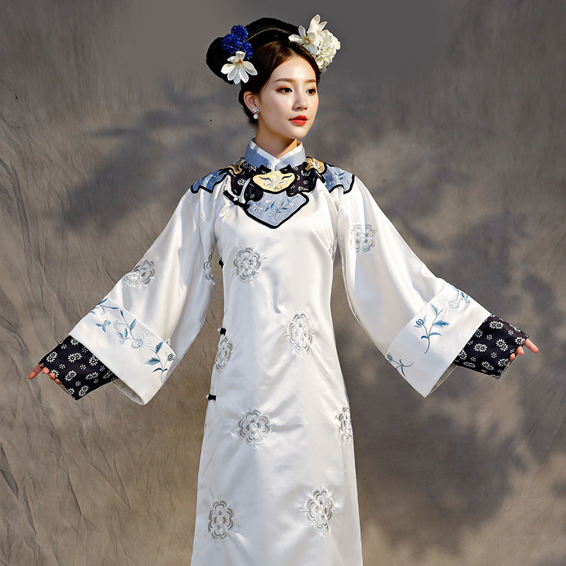 珂卡蝶影视古装延禧攻略同款古装清朝格格服旗服福晋皇后服演出服