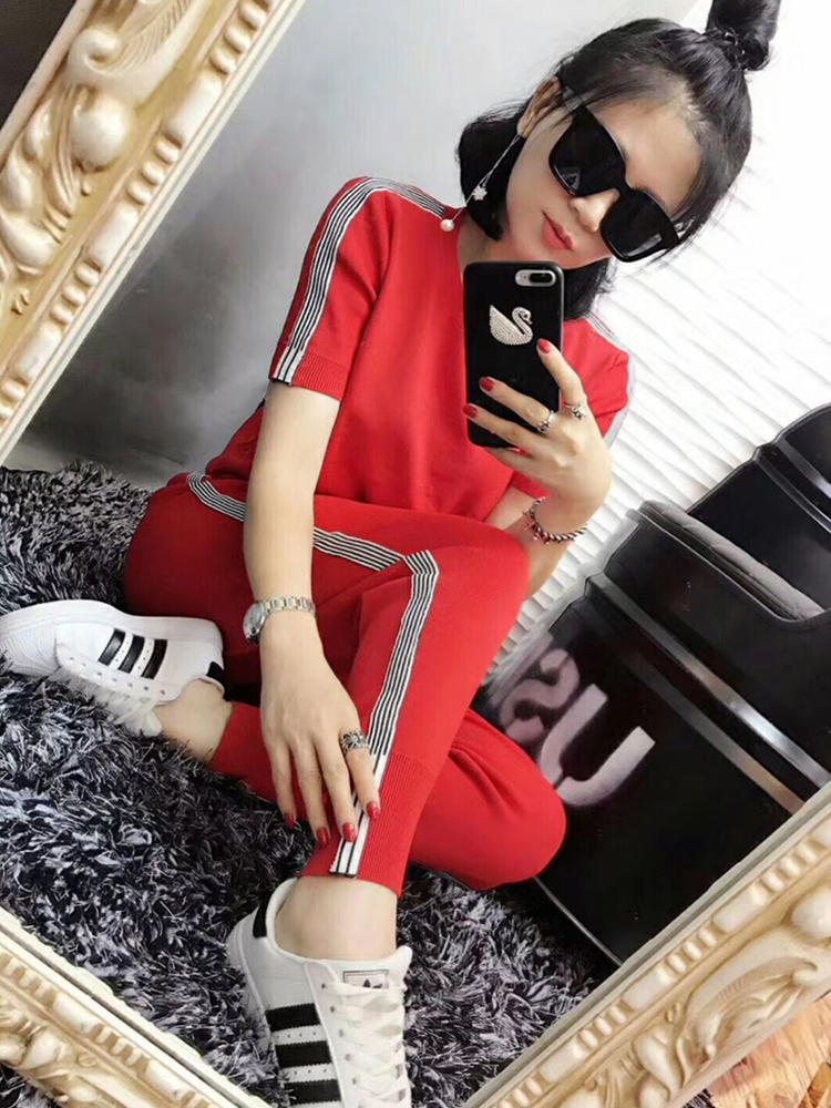 夏季红色本命年休闲套装时尚2022新款时髦冰丝针织薄款两件套女潮