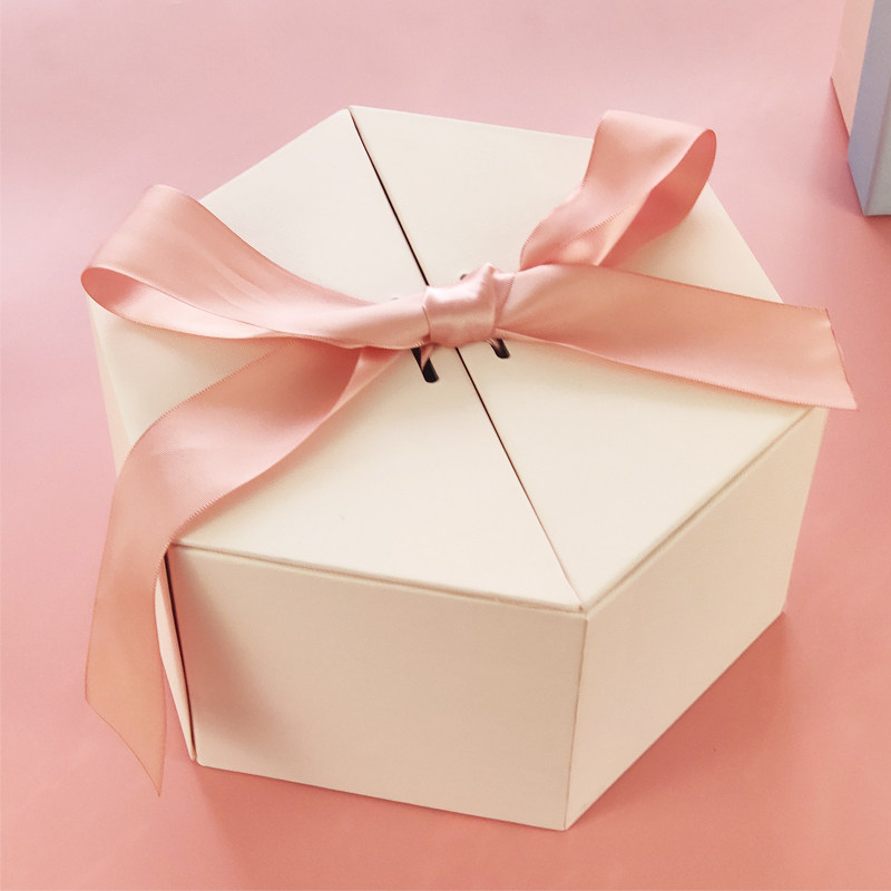 六边形礼品盒新娘伴手礼物盒子精美韩版生日礼盒糖盒
