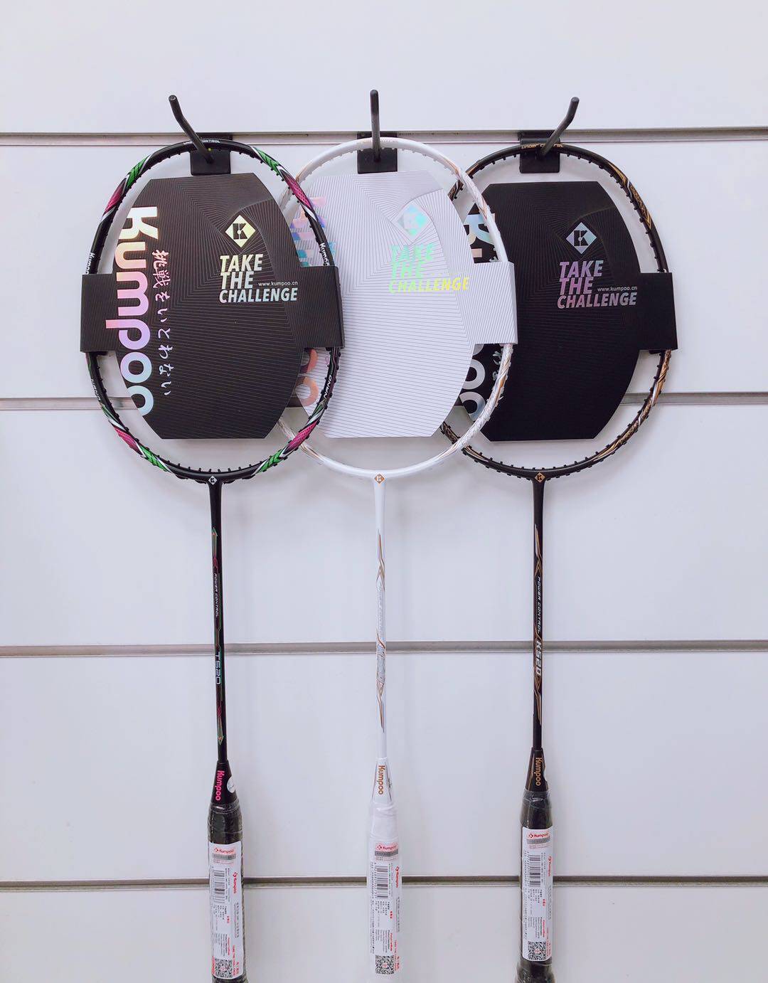 薰风球拍4u碳纤小白小黑拍高磅正品羽毛球拍羽毛球拍