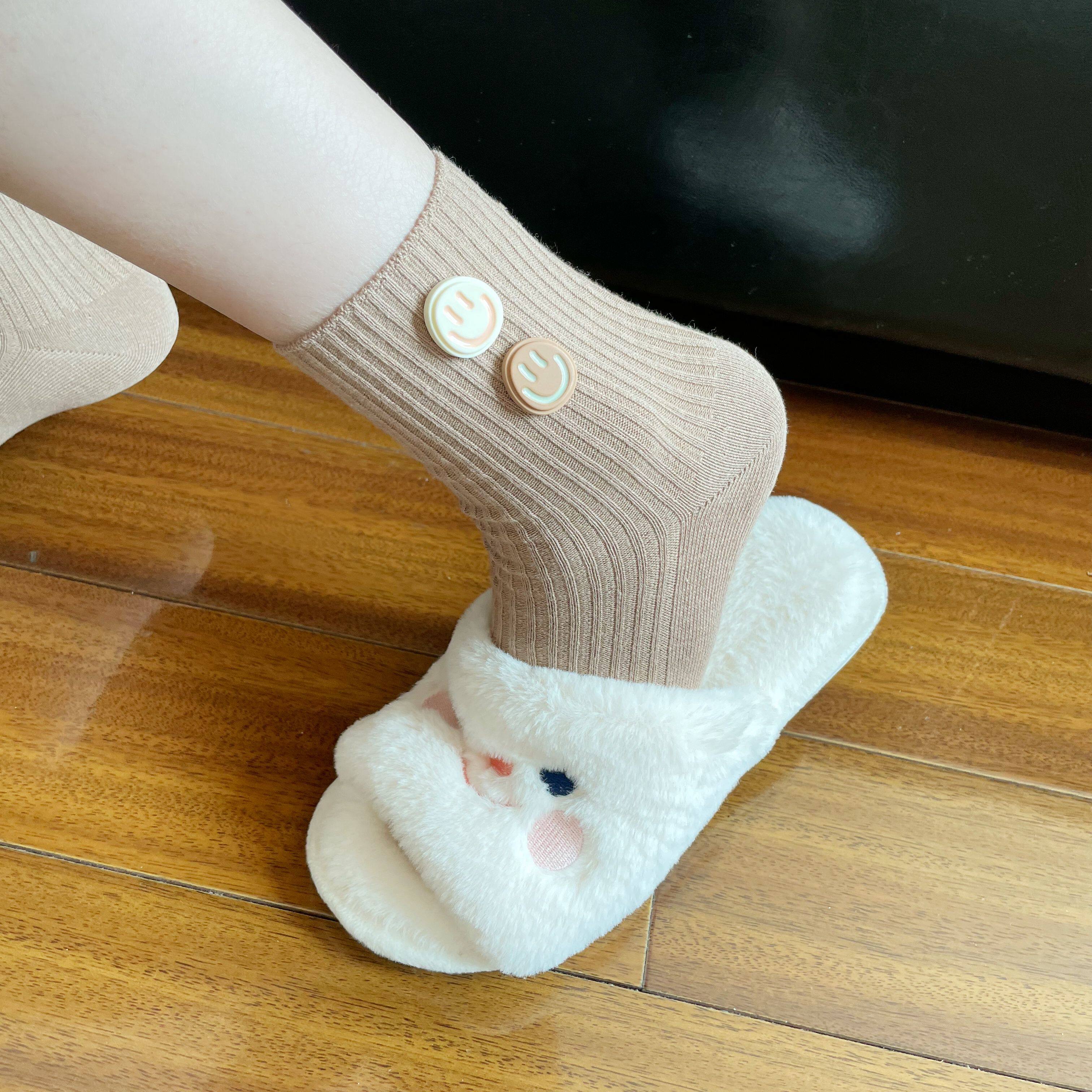 咖啡色袜子女中筒韩国秋冬纯棉日系笑脸外穿可爱中筒袜