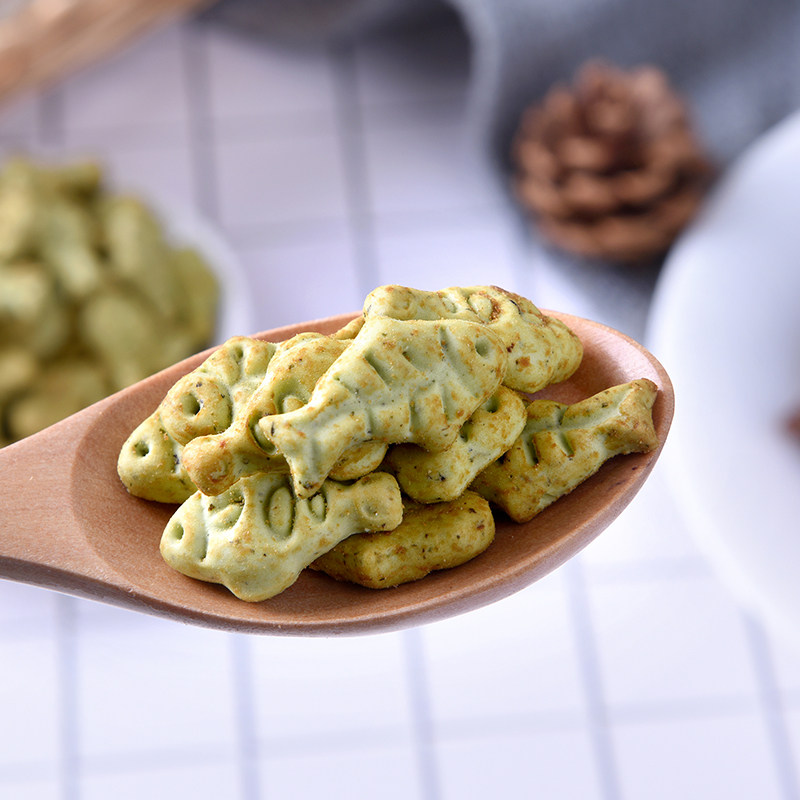 益和猫草薄荷饼干鱼型去毛球洁齿磨牙助消化低脂幼猫零食40g*6包