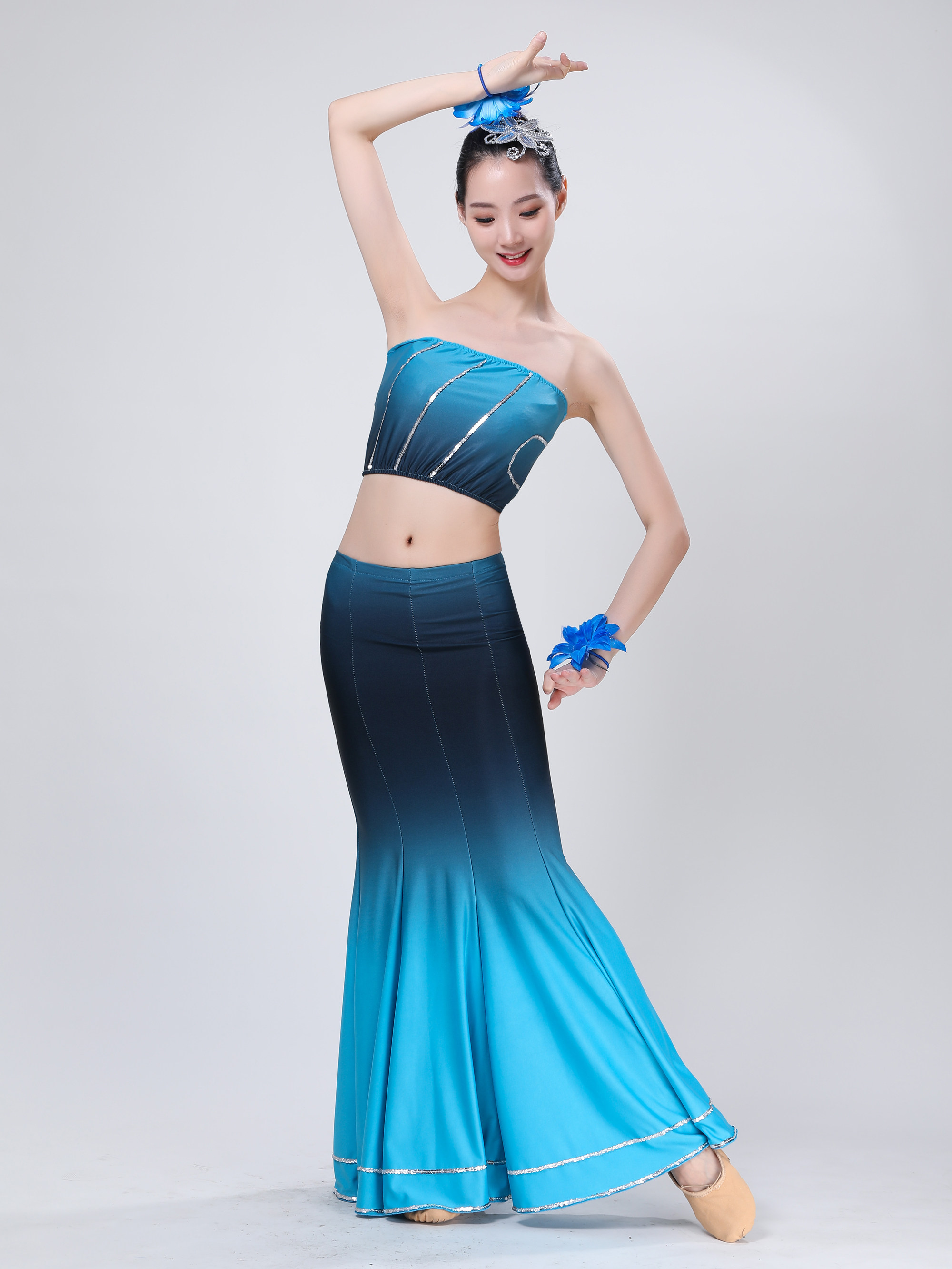 成人傣族舞蹈服装女艺考修身儿童孔雀舞演出服渐变鱼尾裙练功服