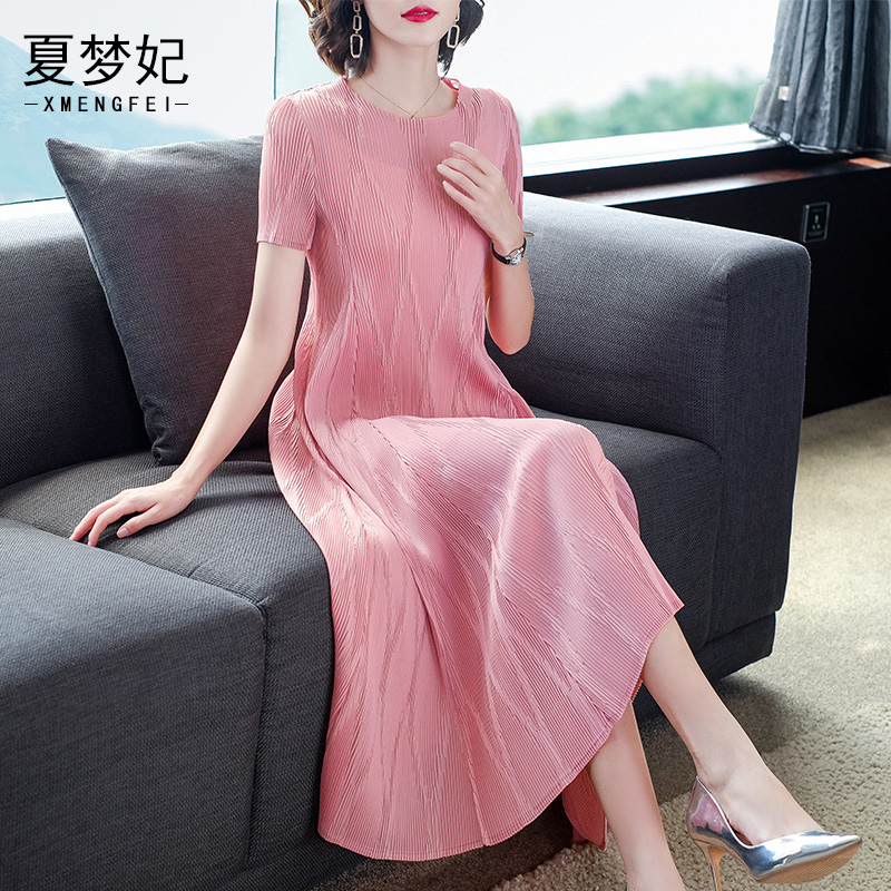 三宅褶皱连衣裙女夏装新款洋气大码阔太太宽松显瘦过膝长裙子时尚