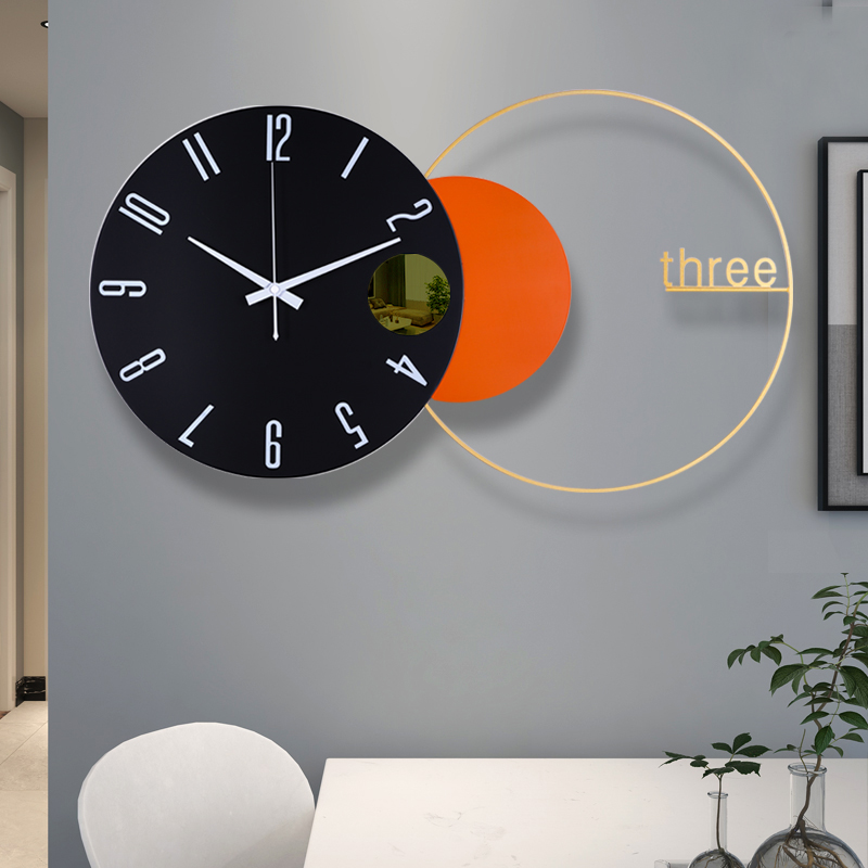 轻奢客厅创意墙上挂式装饰网红挂钟