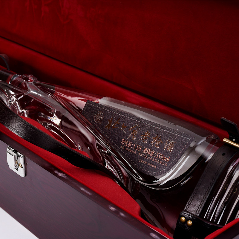 北大仓酒柜检察巡回巡回检察组收藏一支老枪1320ml白酒白酒