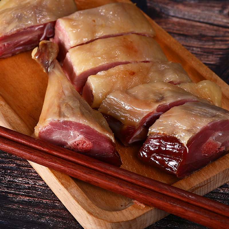 腊鸭自制农家板鸭风干广东鸭子腊肉干货腊味腌肉