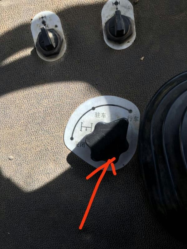 北奔重卡北方奔驰全驱军车消防车油田特种车动箱变速箱