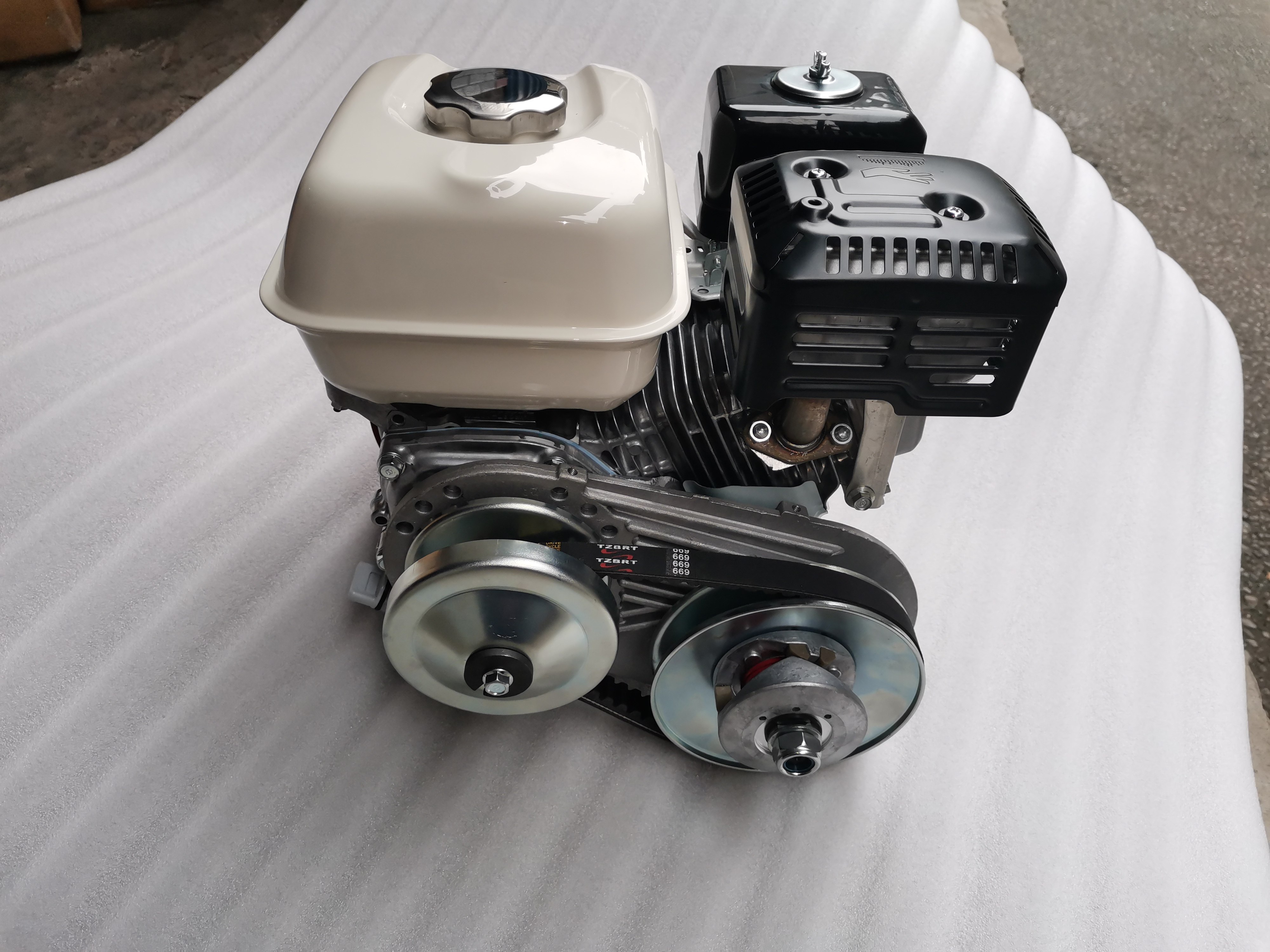 卡丁卡丁车车动力gx160gx200gx270gx390力帆168f170f190fcvt离合器