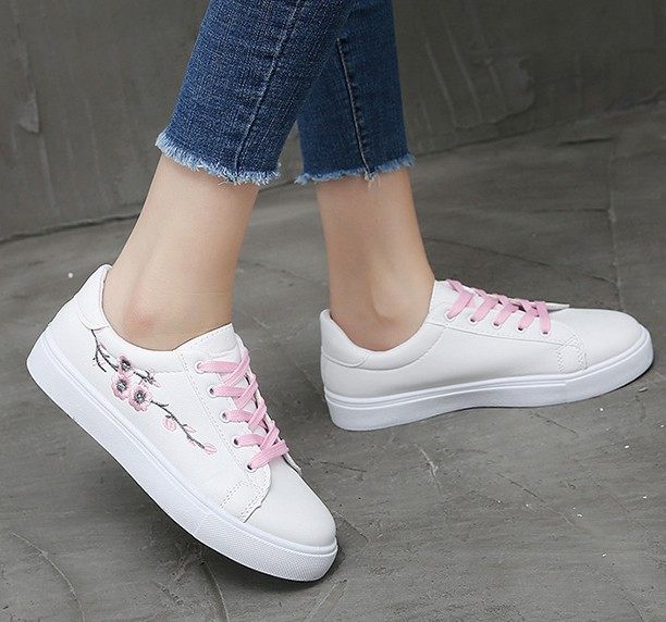 girlembroideryshoesladiescasualflatshoewomensneakers单鞋