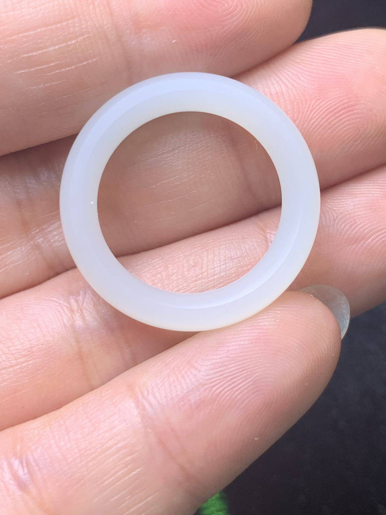 戒指新疆和田玉籽素面戒圈尾内径一级白细男女手饰
