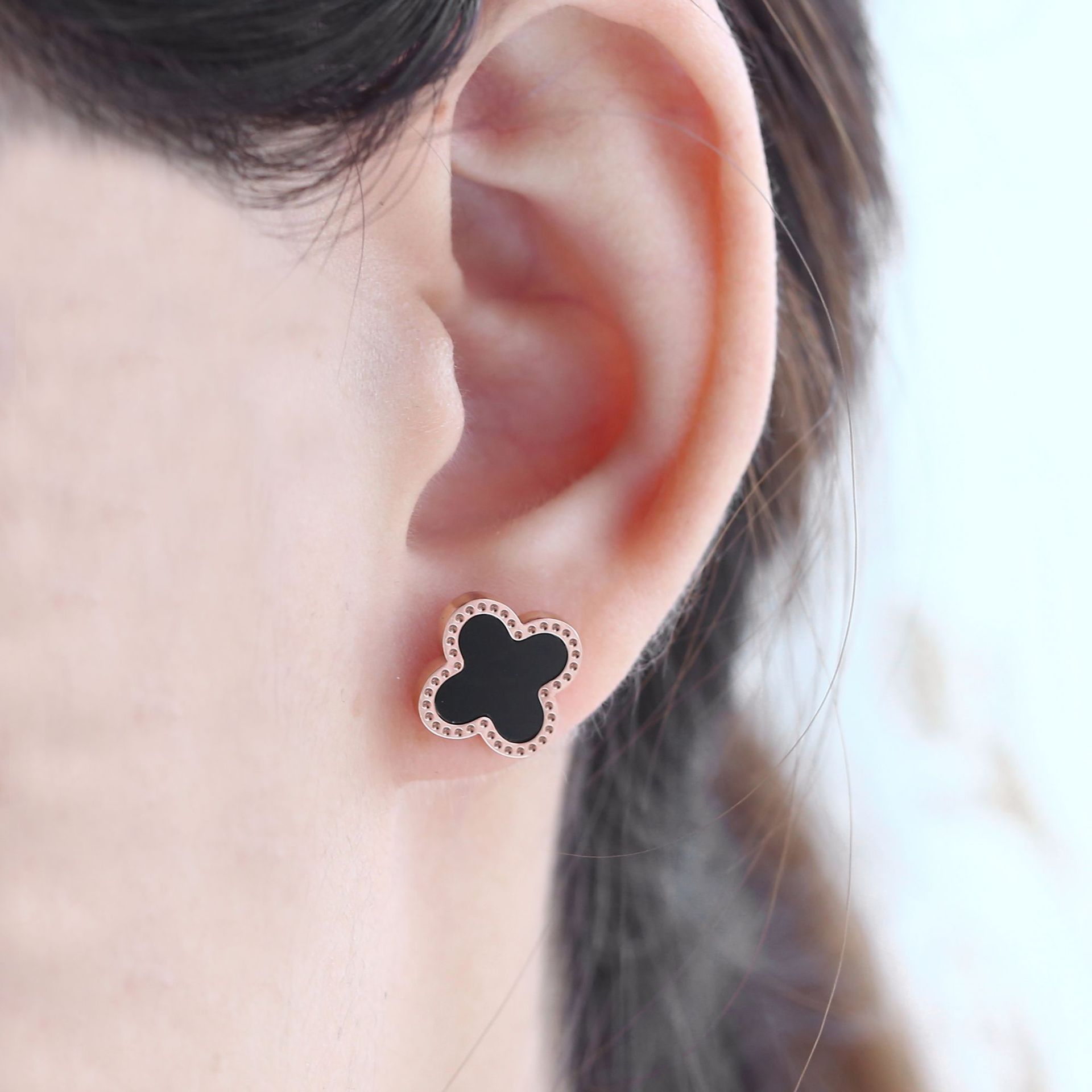 美肯韩国简约四叶草耳钉气质小巧冷淡耳环网红耳钉