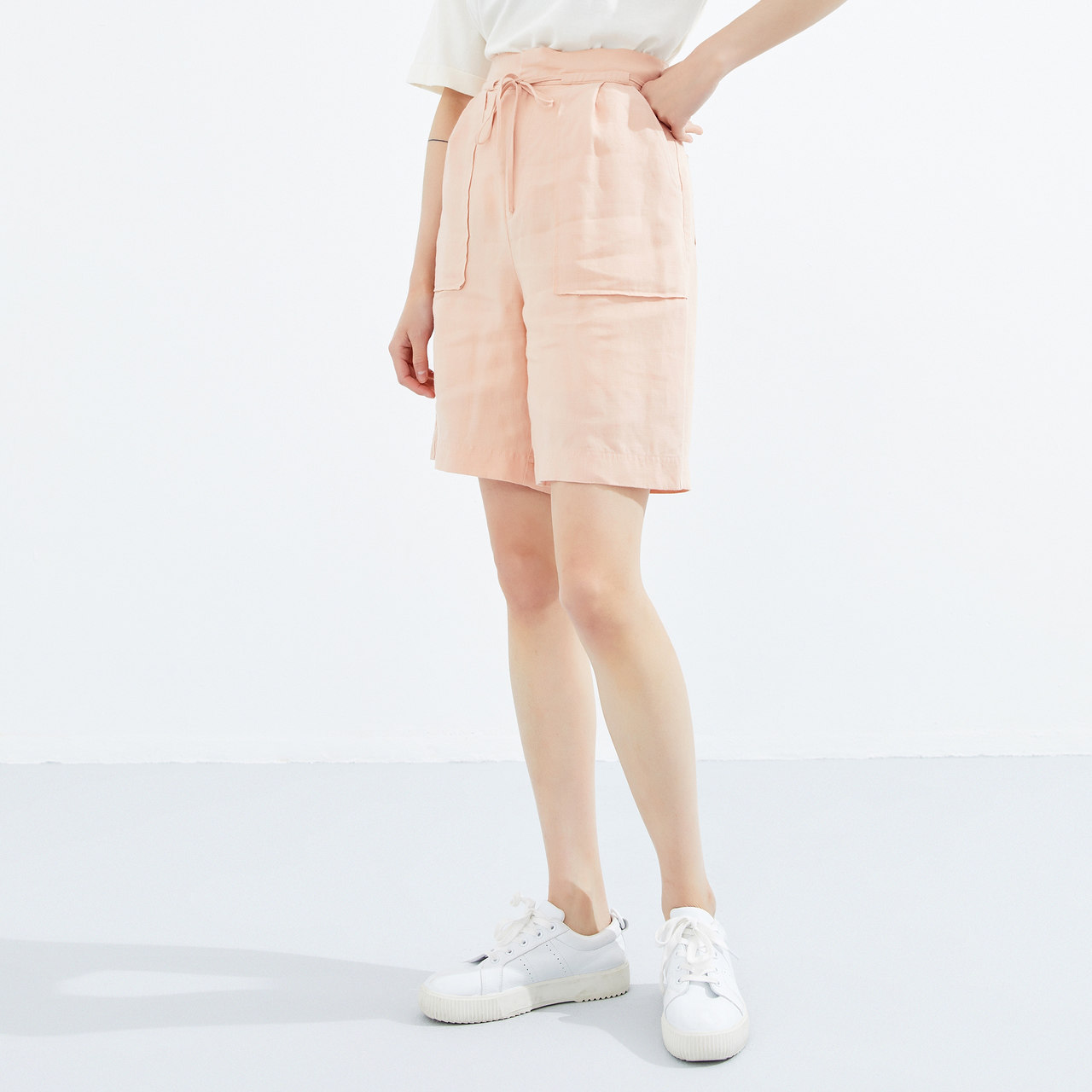 五分裤棉麻女直筒中裤美特斯邦威休闲短裤女夏季直筒宽松白色五分裤