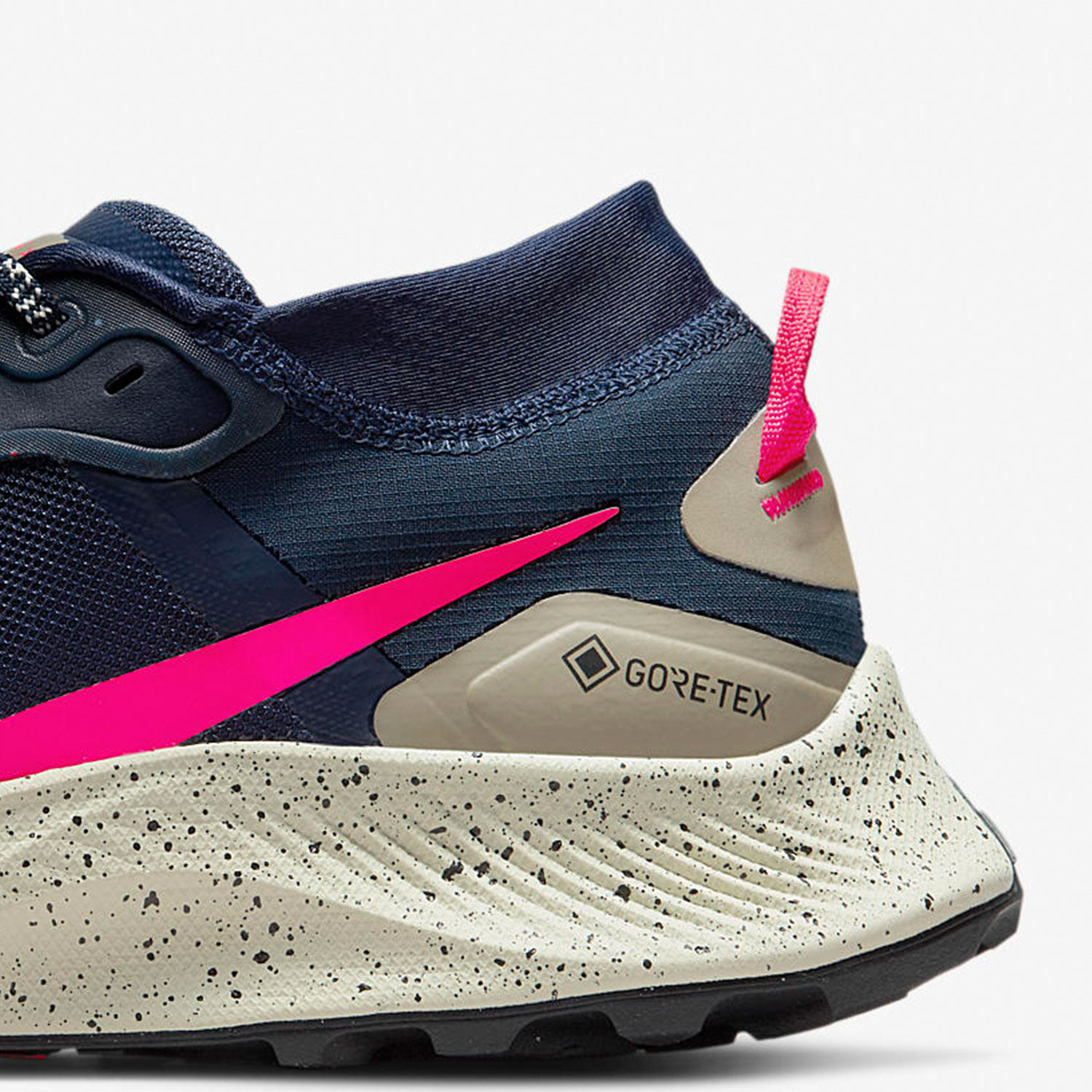 nike耐克男鞋女鞋pegasustrailgtx飞马运动跑步跑步鞋