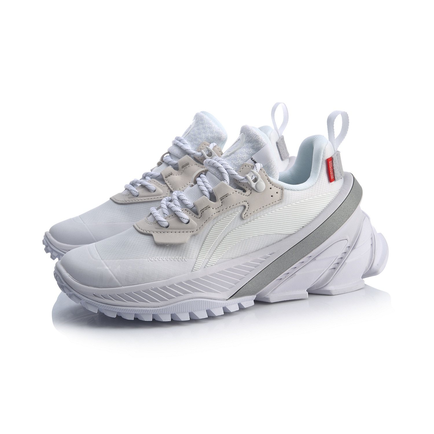 中国李宁女鞋跑步2021夏季新款公牛白色运动鞋跑步鞋