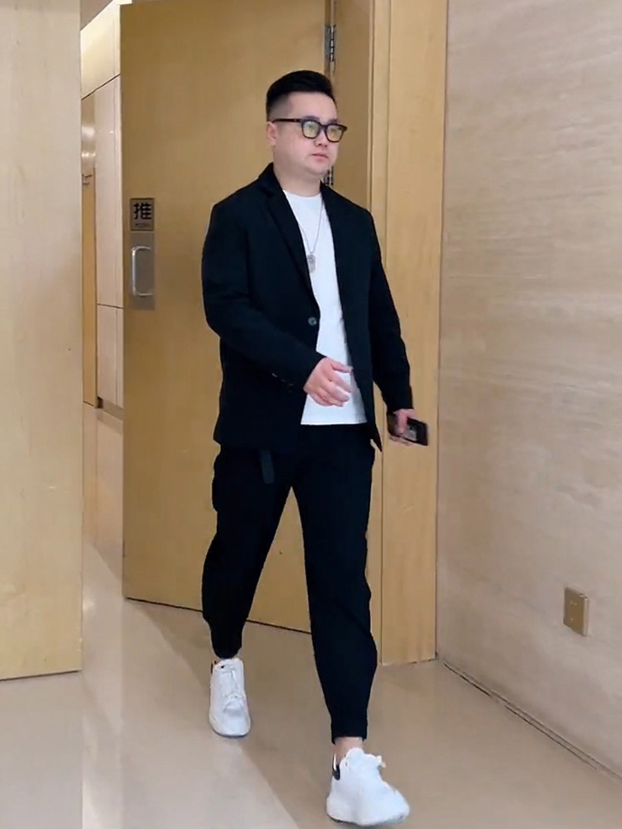 夏季微胖男生显瘦穿搭小西装外套男大码轻熟风五分袖西服潮牌夏天