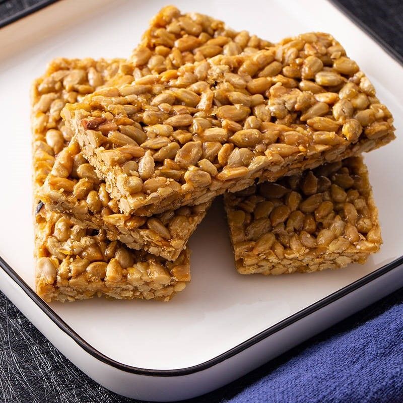 瓜子仁酥糖果仁酥片葵花籽仁小包装零食整箱3包瓜子