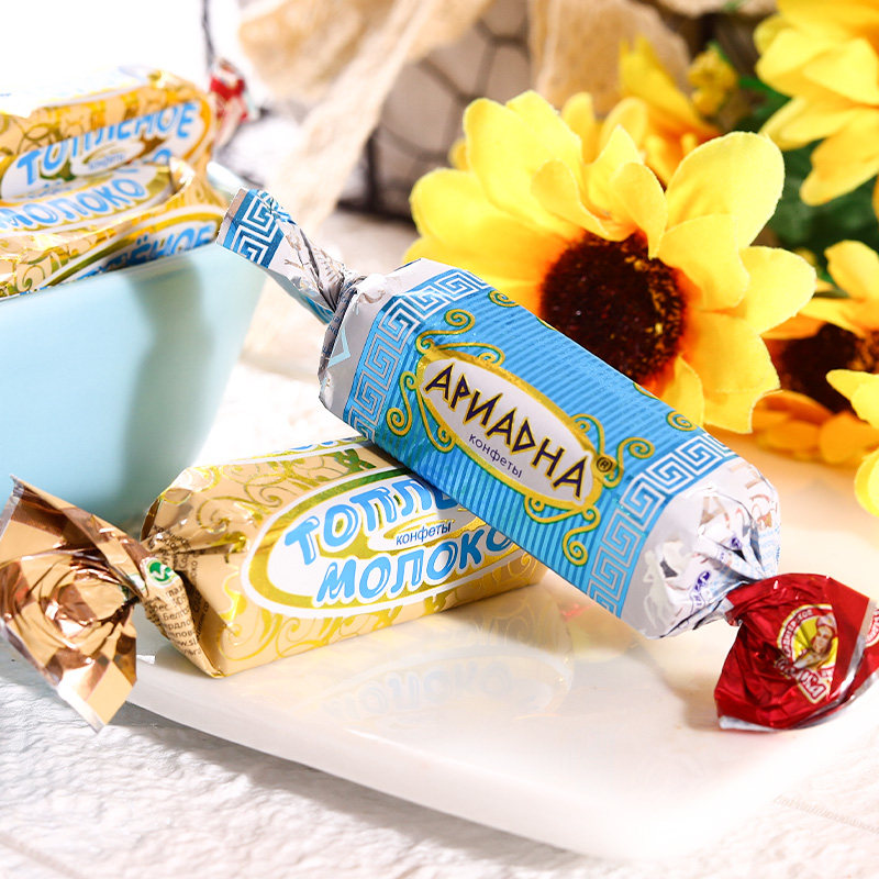 威化俄罗斯酸奶夹心夹心糖糖果酸甜牛奶饼干500g糖果