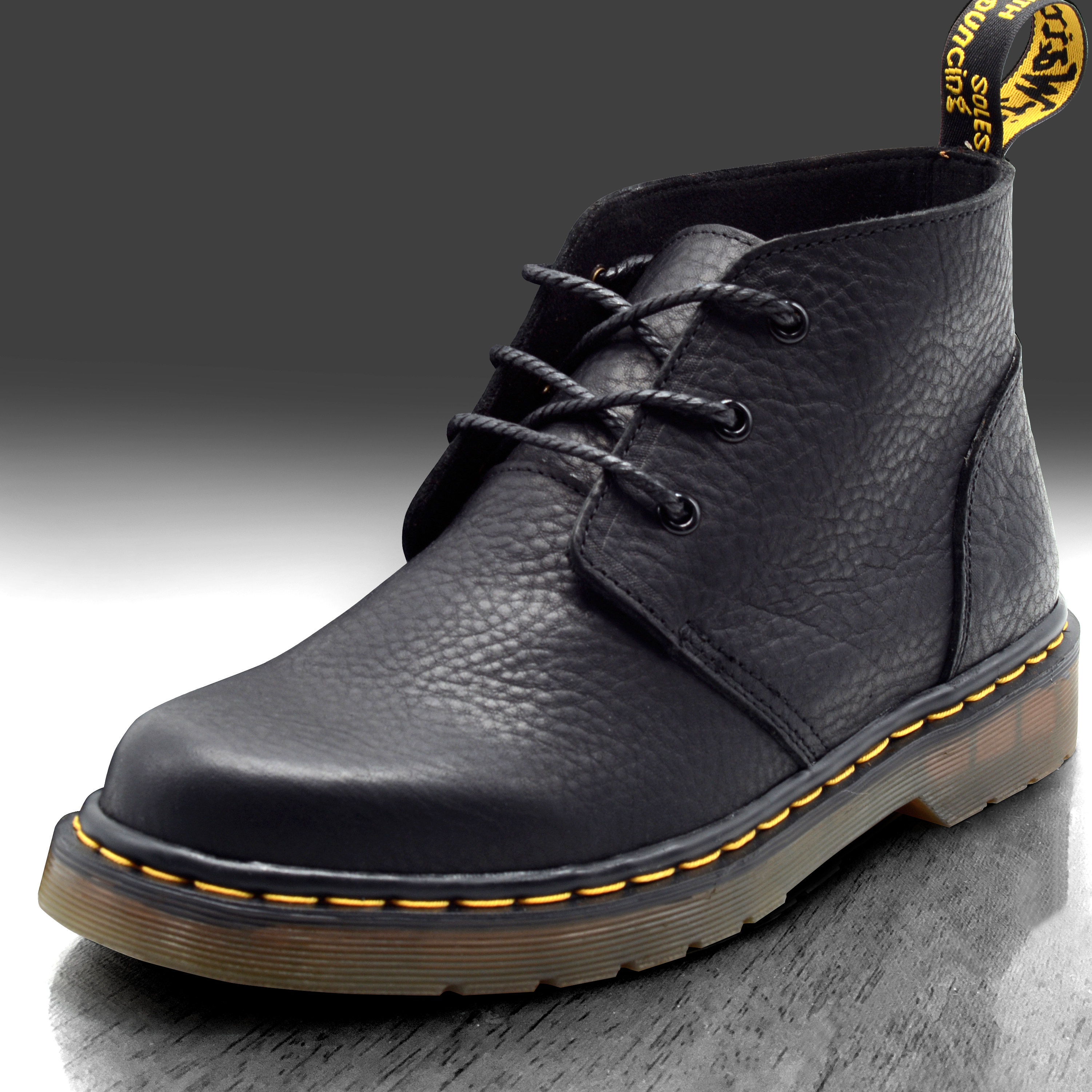 春夏季马丁靴男工装靴港风软英伦真皮古风软牛马丁靴