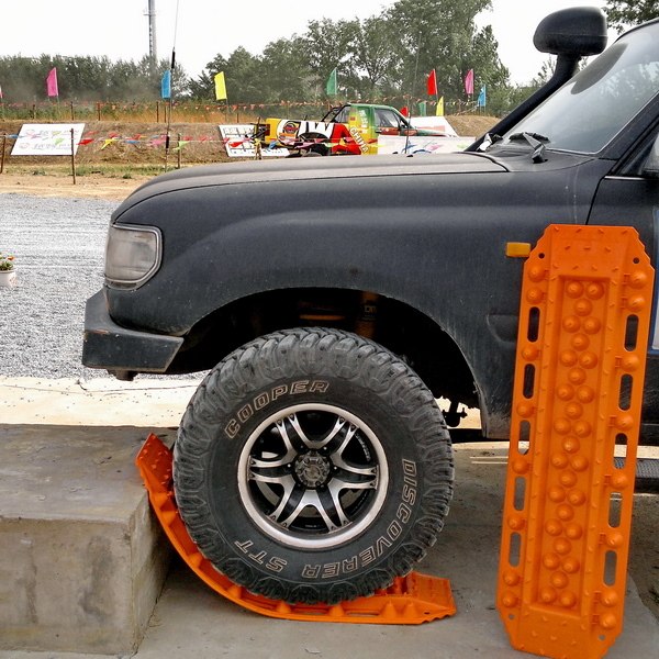 汽车脱困防滑防沙板全地形自救泥雪泥雪沙地脱困板
