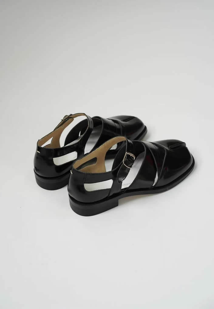 十六巷真皮趾鞋分脚趾猪蹄复古一字扣单时装凉鞋