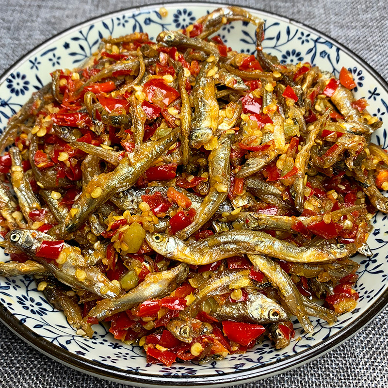 小鱼江西农家自制香辣柴火干下饭菜火培辣椒酱即食鱼零食