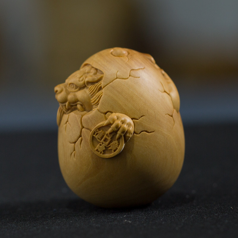 小叶黄杨木雕木质雕刻文玩手把盘玩生肖龙蛋木雕