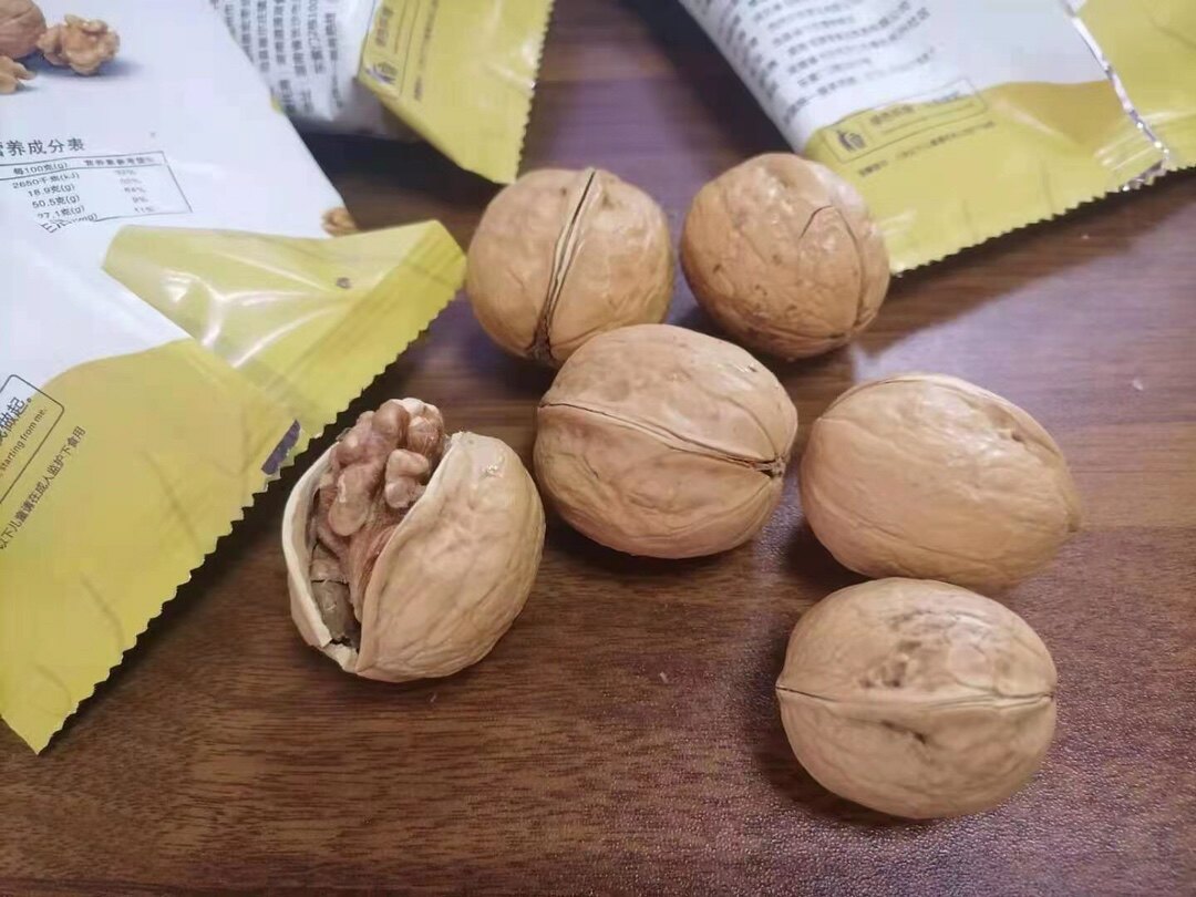道道湾奶香手剥核桃核心意新疆薄壳纸皮核桃纸皮