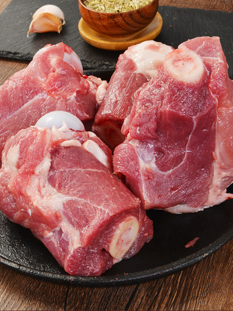 新鲜冷冻猪棒肉猪筒骨腿骨4斤骨头顺丰包邮生猪肉