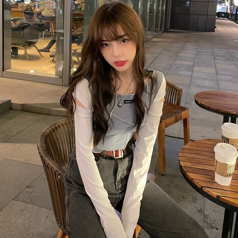 紧身露肩短款T恤女早秋新款修身辣妹设计感小众ins甜辣风长袖上衣