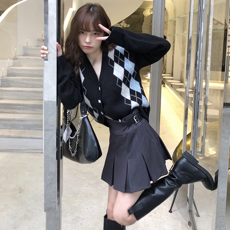 短款菱格毛衣开衫外套女春季日系复古V领格子设计感小众针织上衣