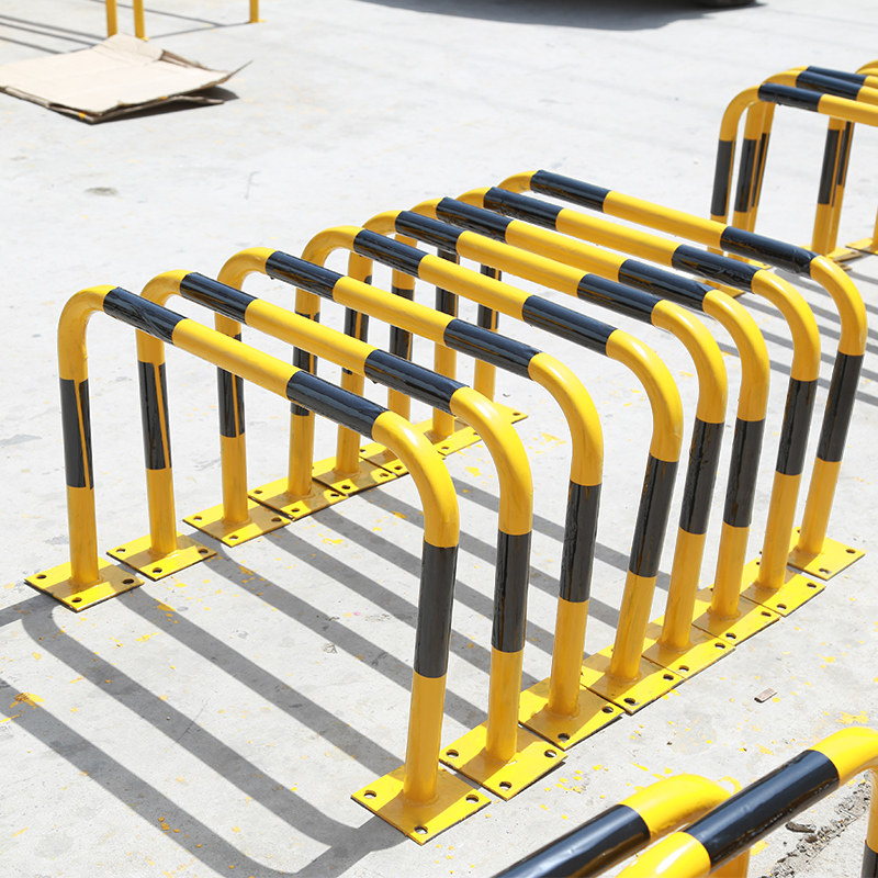 直销护栏安防马路隔离柱钢制管车位限位退定护栏