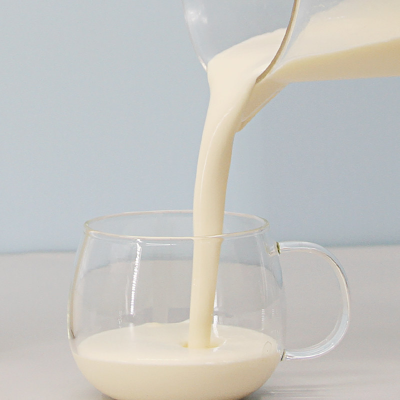 乳牛欧本冷冻厚醇牛乳乳浆900g高倍奶奶茶店调制乳风味奶