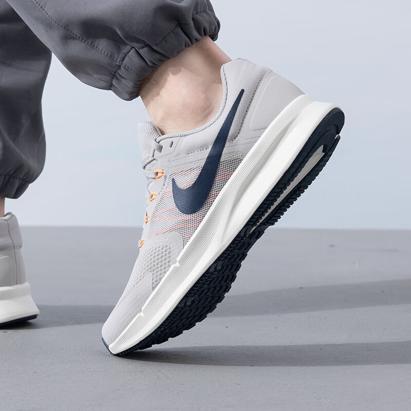 nike耐克男鞋runswift3低帮运动鞋夏季网面透气男减震跑步鞋