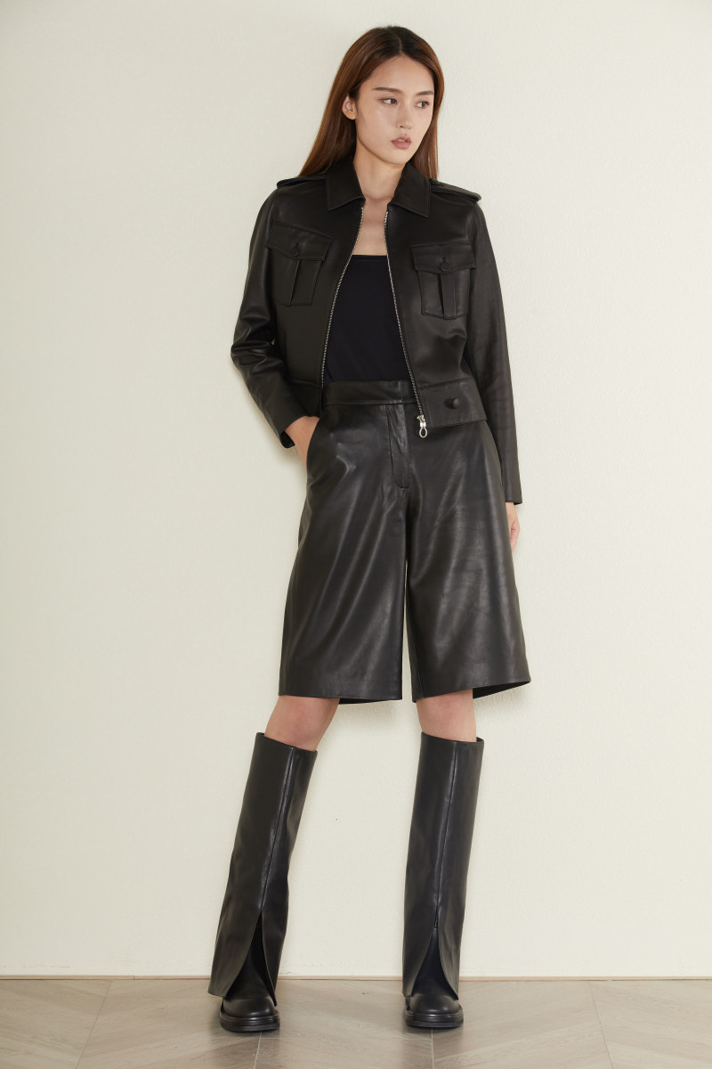 女王驾到超显腿长土耳其小众稀贵羊皮编织皮衣皮衣