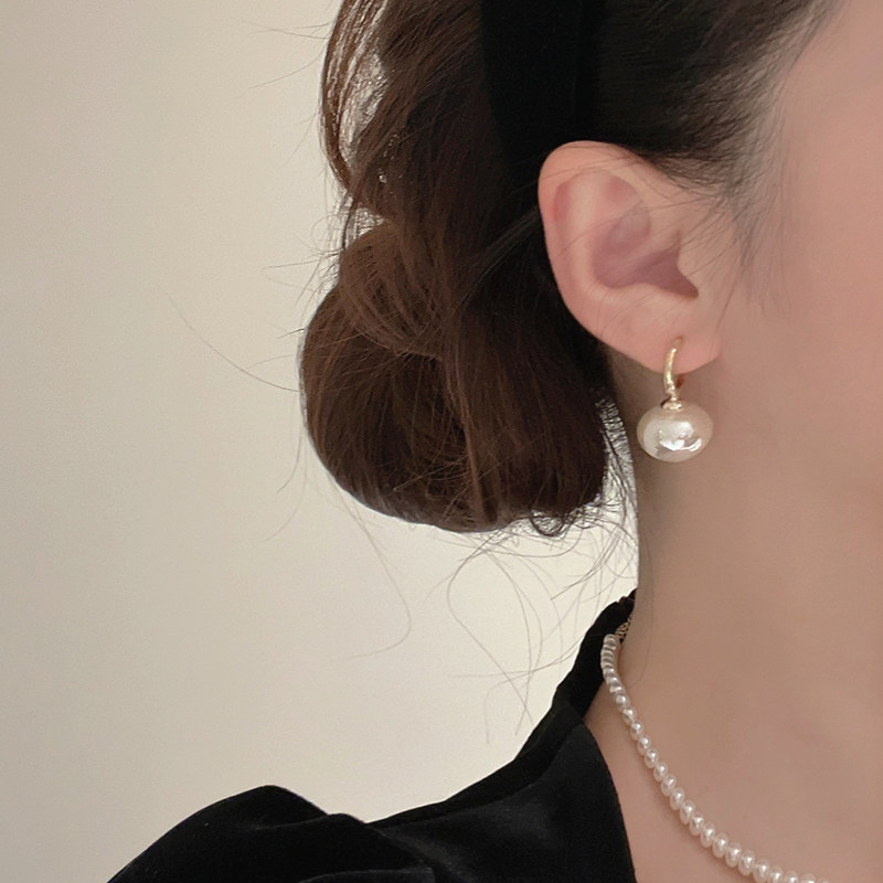 高级轻奢珍珠耳环气质大气耳钉法式耳扣独特耳环