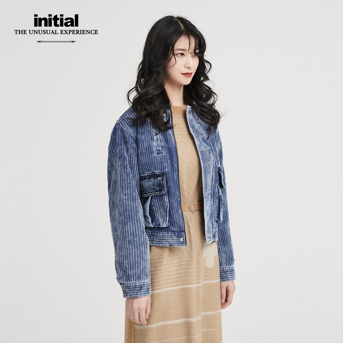 initial水洗条绒牛仔外套复古做旧短夹克女19wjkfmcdn233