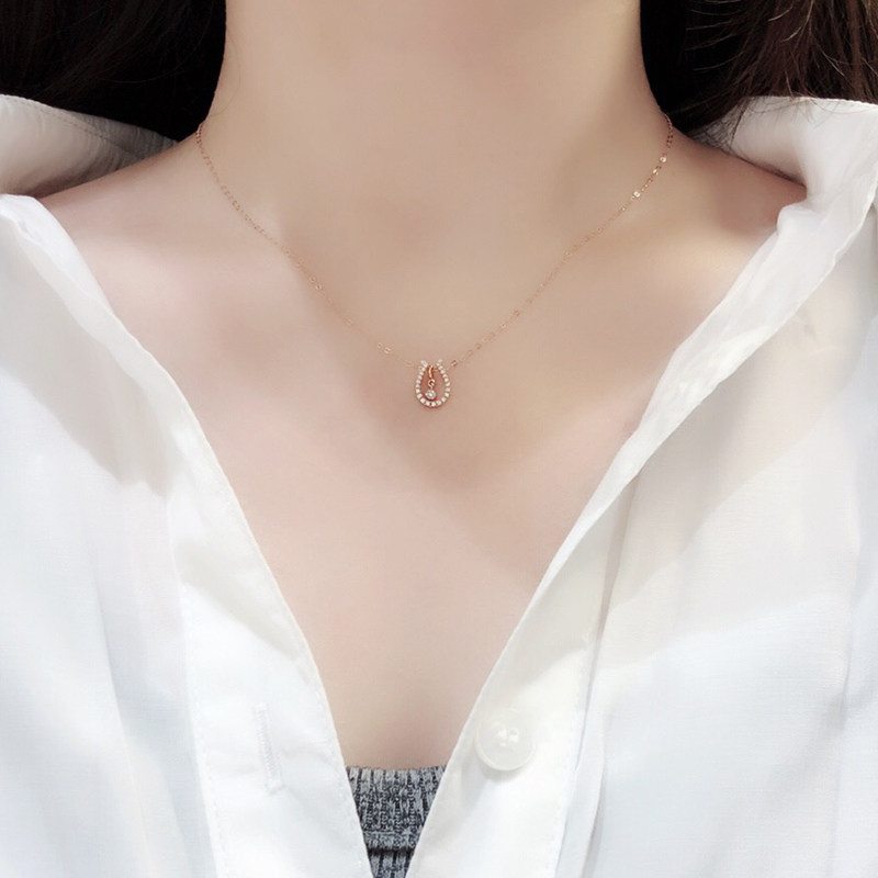 钻石项链锁骨新时尚小清马蹄链女18k白金吊坠颈饰