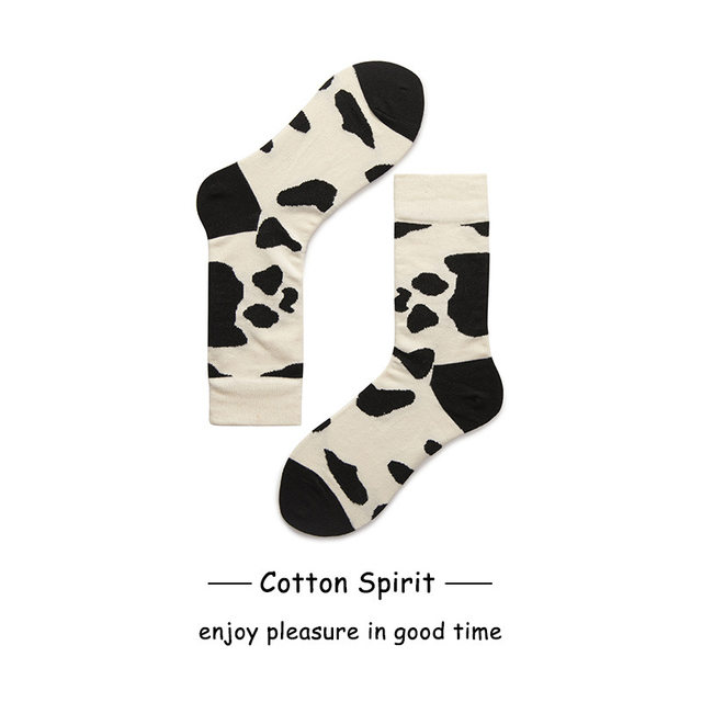Autumn and winter Korean version of the tide Japanese ins black and white cow pattern pure cotton tube socks college style cute men and women long socks women Autumn and winter Korean version of the tide Japanese ins black and white cow pattern pure cotton tube socks college style cute men and women long socks women