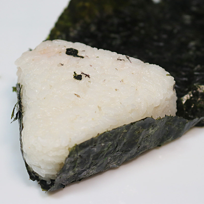 cp正大金枪鱼辣白菜三角脆香饭团100g方便速食微波加热即食早餐冻