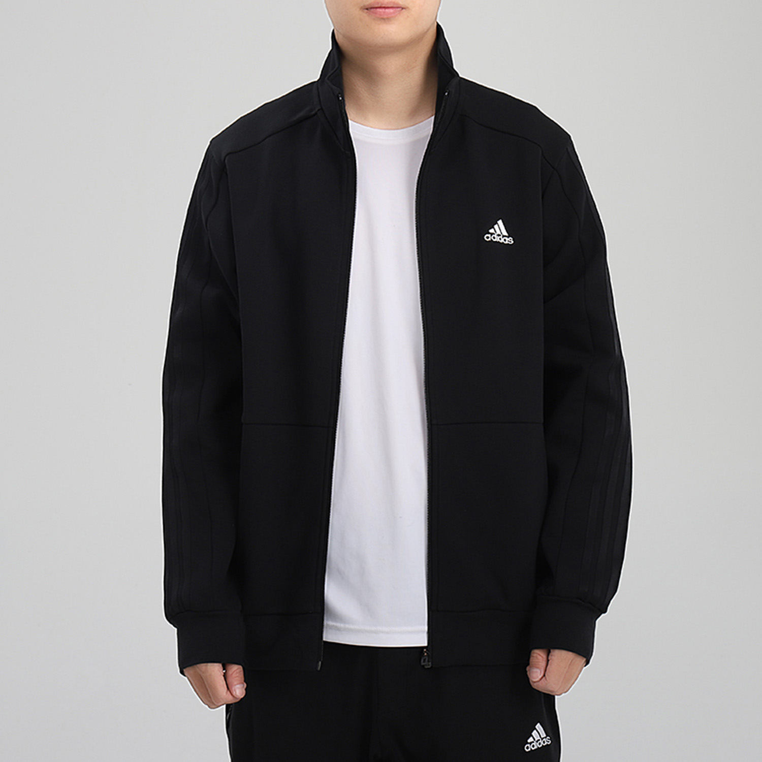 adidas阿迪达斯正品男子2020新款立领防风运动服休闲运动茄克