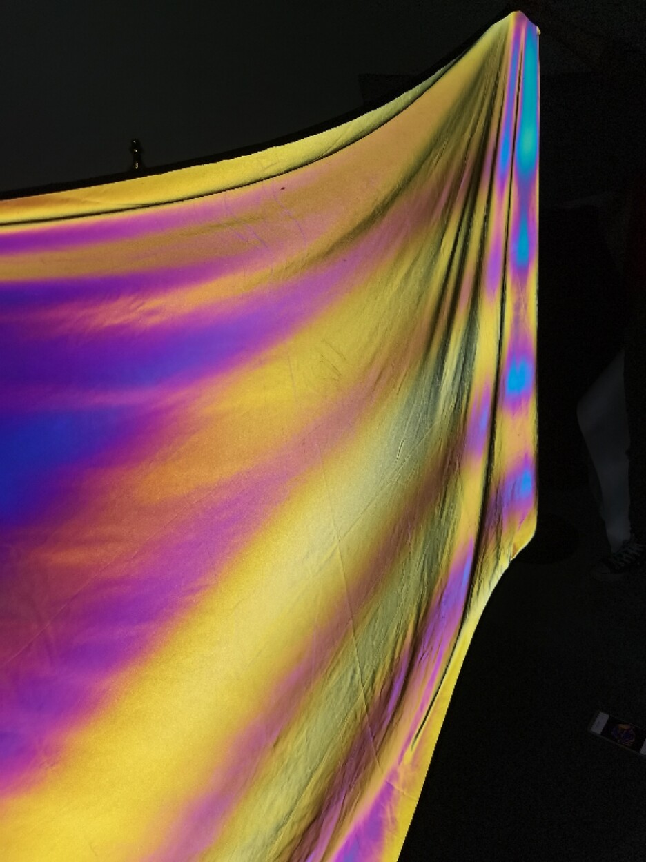 全息幻彩民族礼服布料装饰布装饰抖音夜色镭射海绵垫