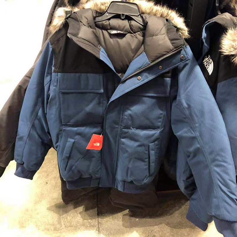 黑土19新 THE NORTH FACE 北面男士短款连帽毛领可拆口袋羽绒服
