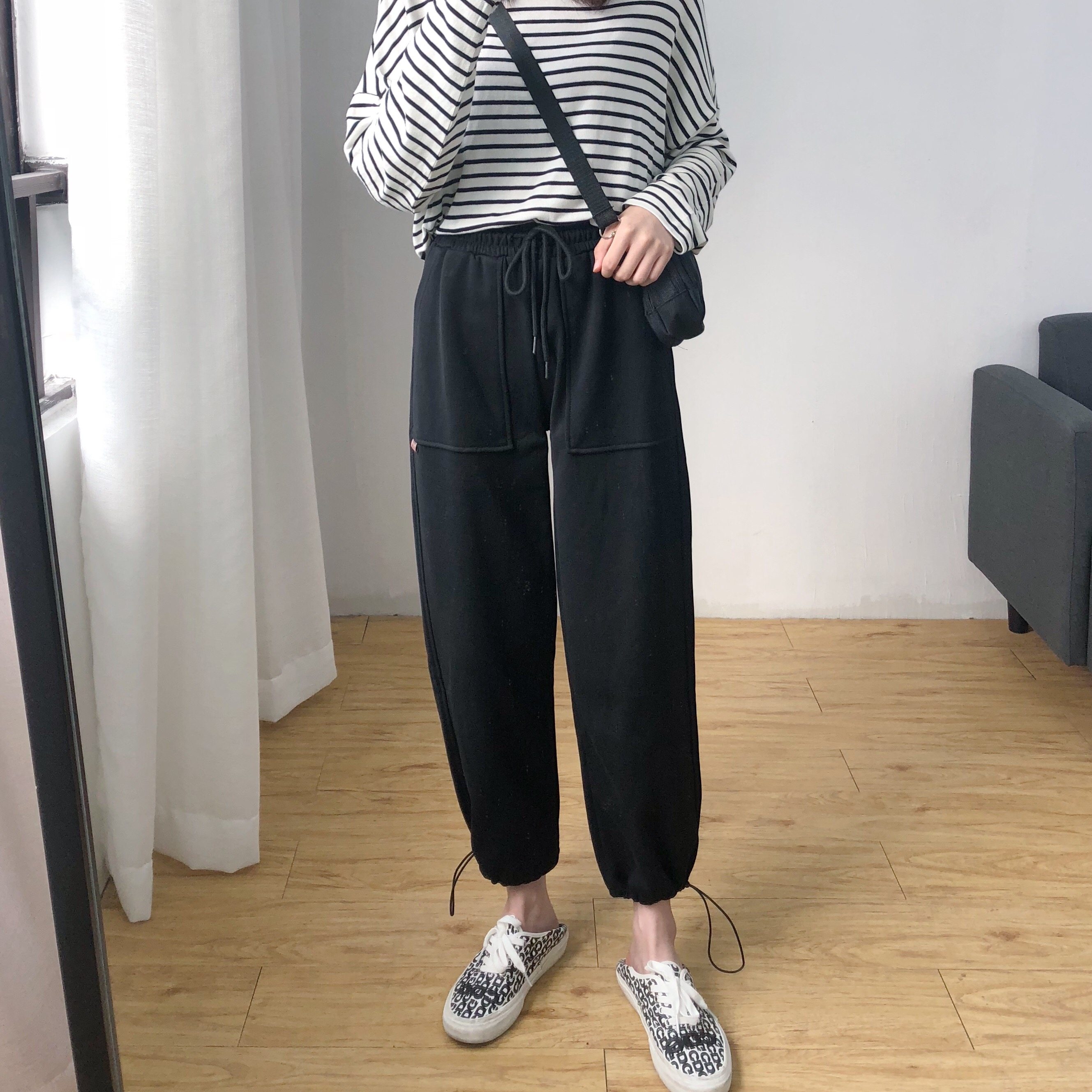 舒适阔腿直筒运动收口显瘦设计抽绳裤口两穿休闲裤