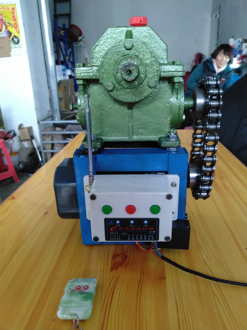 大棚自动放风风机温控仪表温控器减速电机卷膜机室内新风系统