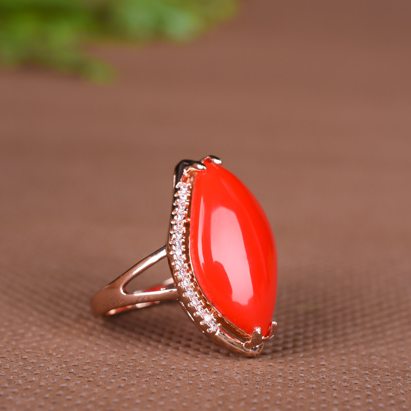 红玉戒指镶嵌金镶嵌玫瑰18k新疆和田石红玉鸡血手饰