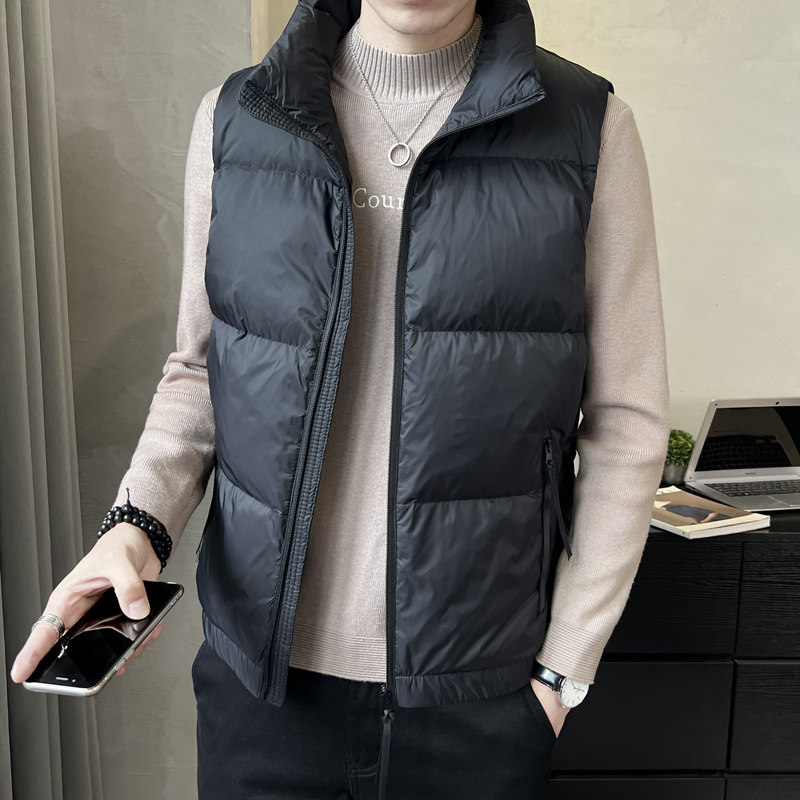 短款立领羽绒马甲男秋冬季灰鸭绒休闲日系无袖羽绒服保暖外套背心 –