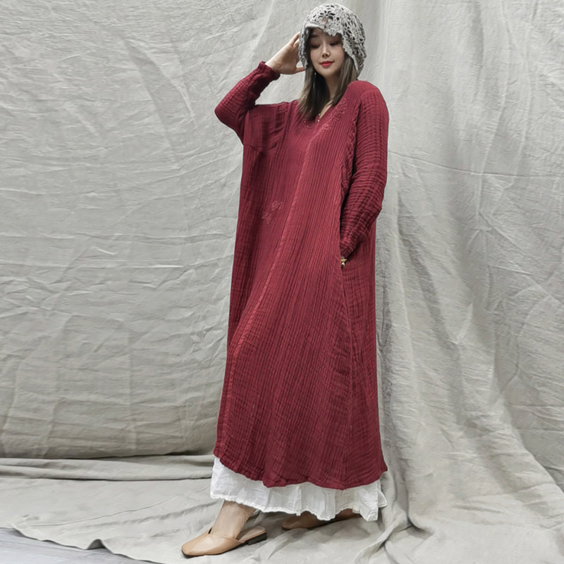 个性慵懒褶皱亚麻长袍2022春季新款宽松大码连衣裙