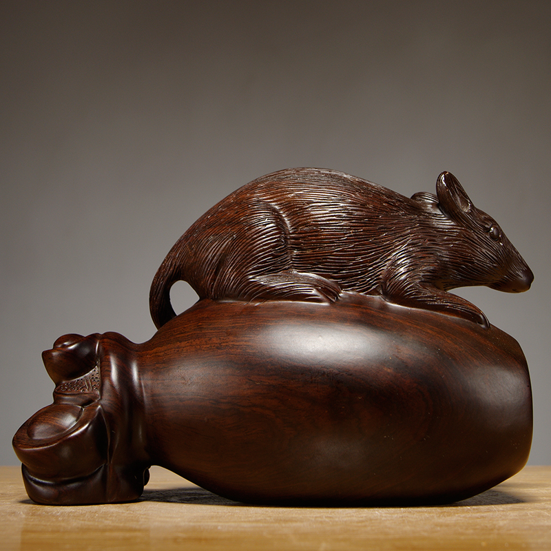 檀木木雕老鼠摆件十二生肖元宝宝鼠红木工艺品家居木雕
